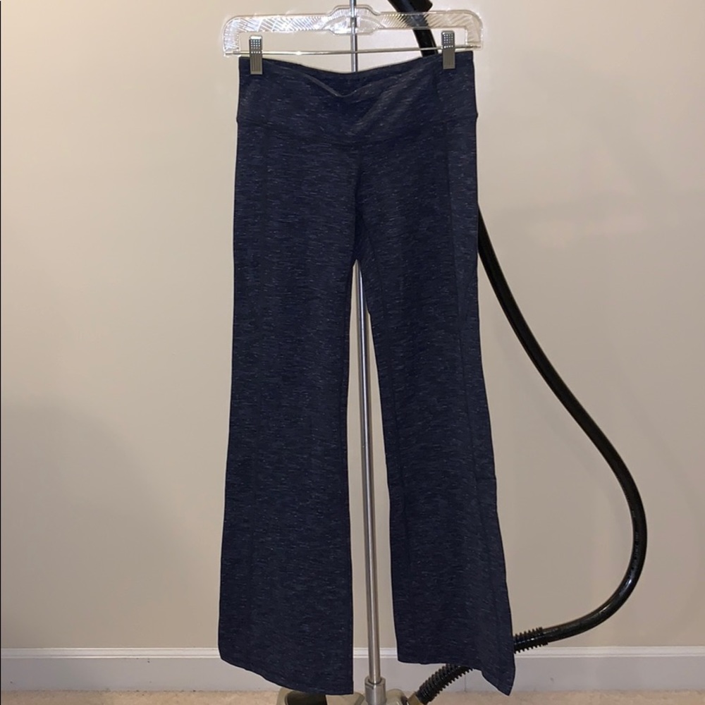 Athleta yoga pants